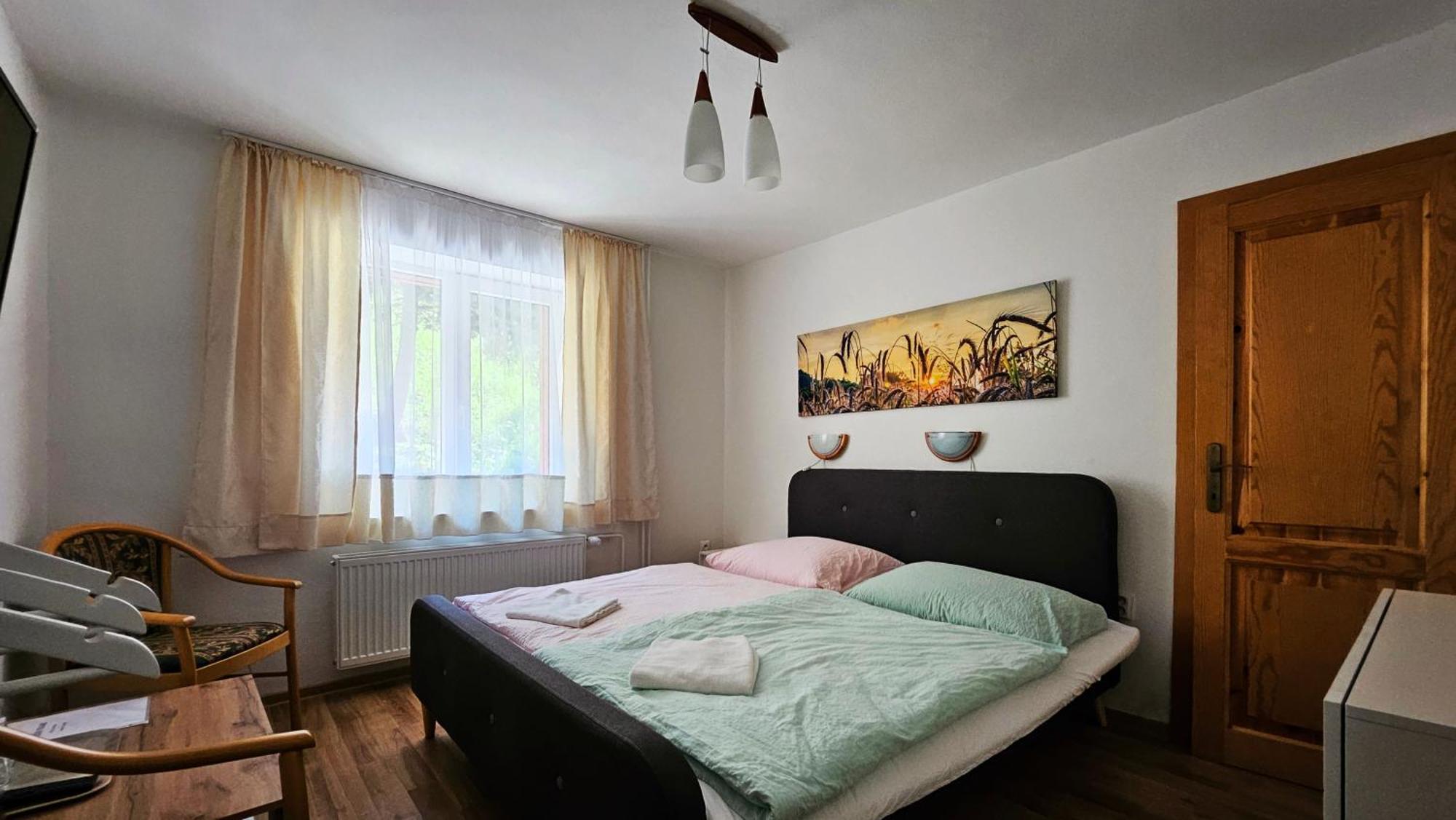Penzion Toliar Hotel Stara Lesna Luaran gambar